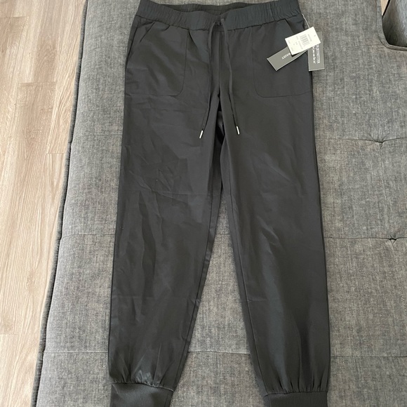 I have never worn them and they don’t fit me. - Picture 1 of 4